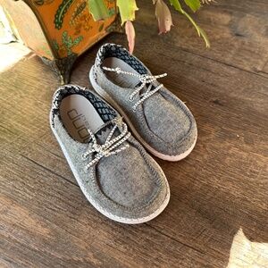 Toddler Hey Dude Silip on Shoes  Gray and Black Size K8